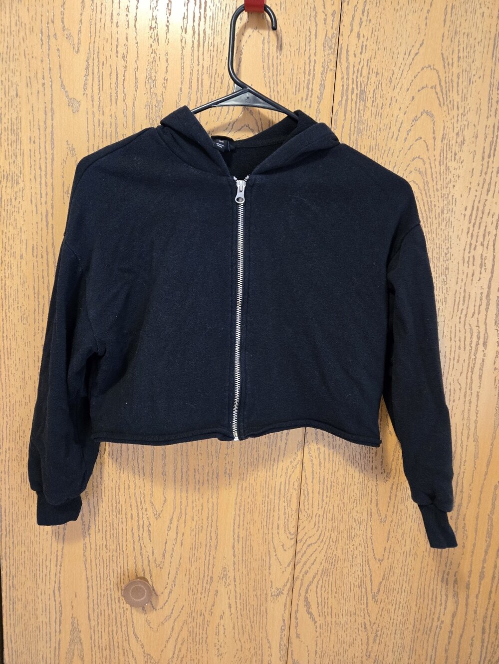 Black Cropped Zip-Up Hoodie
